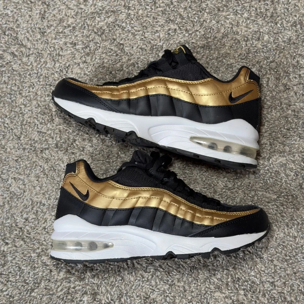 Nike Air Max 95 GS gold/Black Kids Sneakers 905348-032 Size 4Y